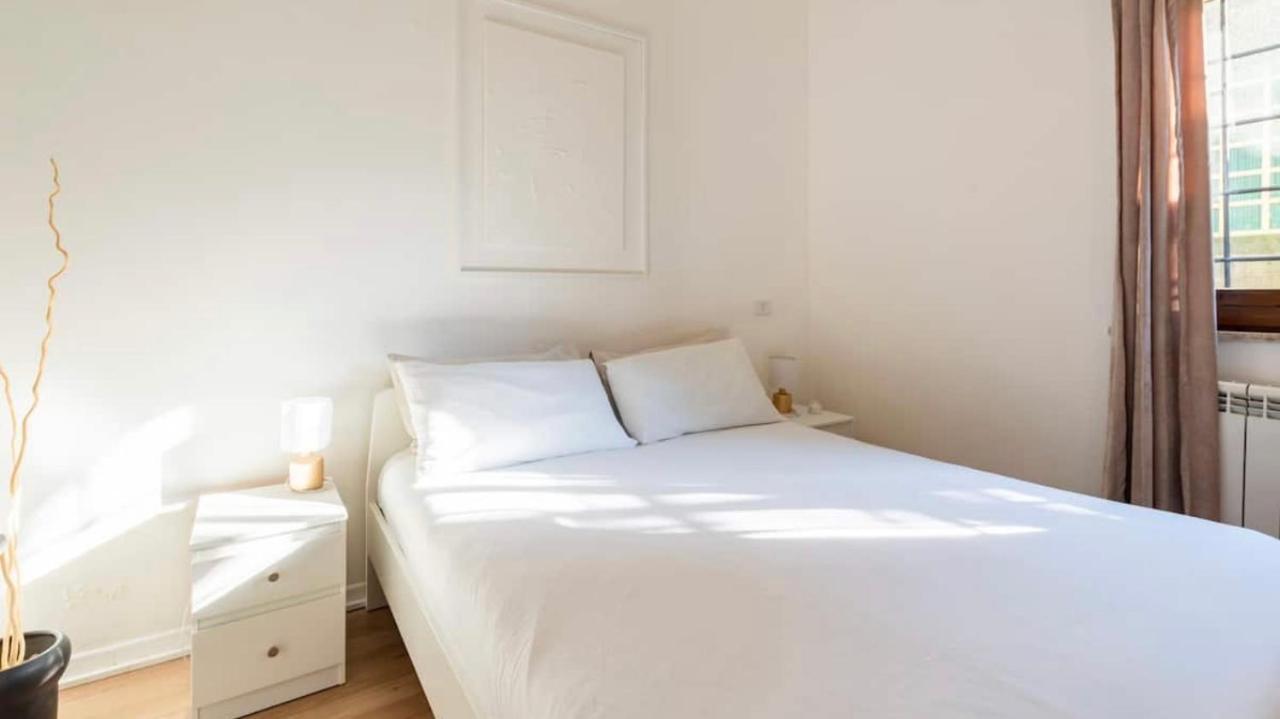 Holiday home Independent House With Private Patio In Rome