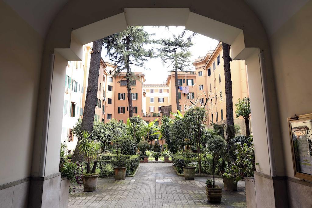 Caracciolo Maison d'hôtes Rome