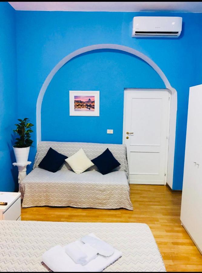 Kambal Maison * Rome