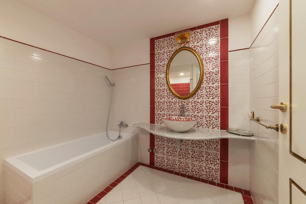 Palazzo Altieri Elegant Appartement *