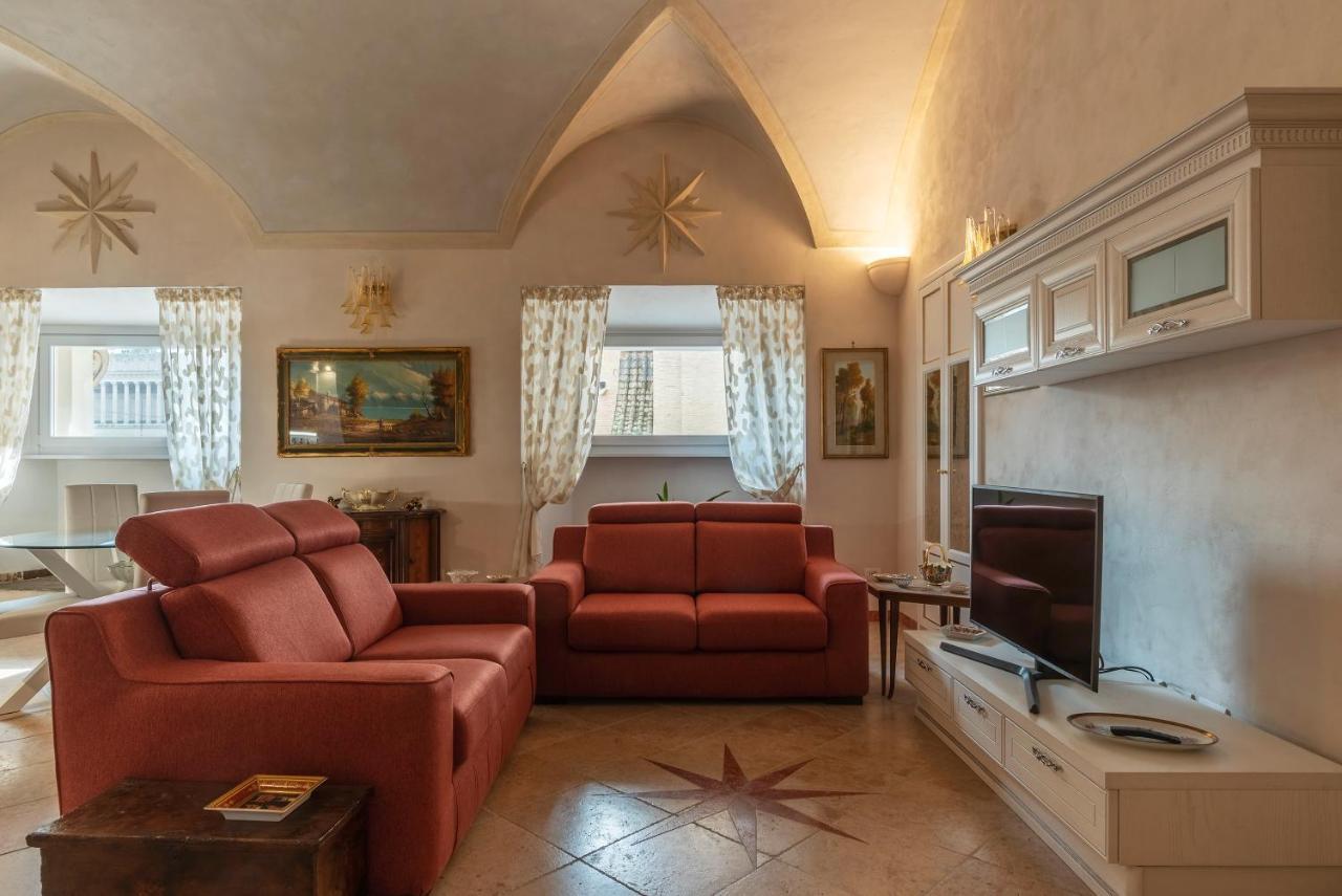Palazzo Altieri Elegant Appartement *