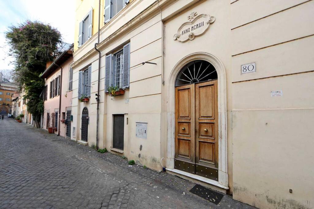Terrace Modern Trastevere -topcollection Apartment