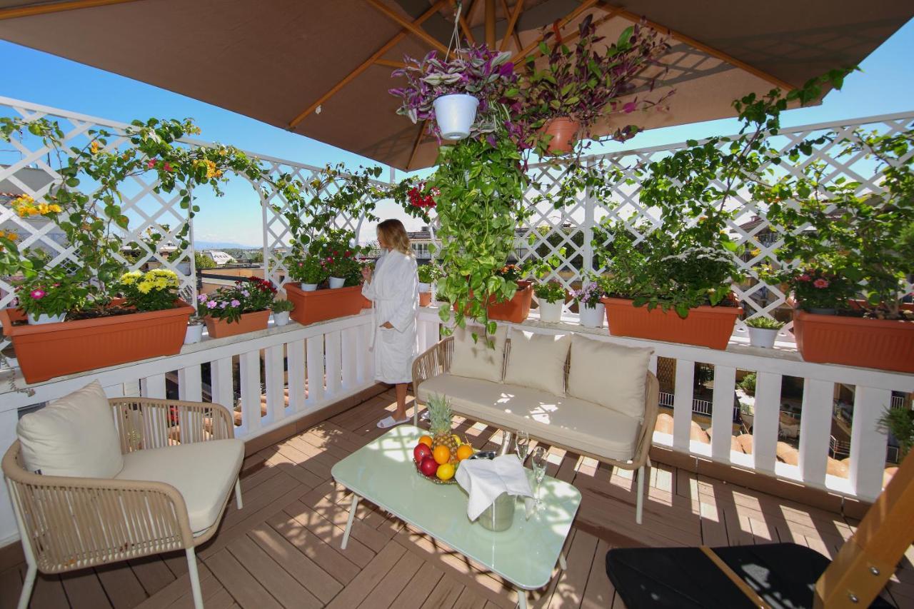 Carpegna 92 Wellness E Apartamento