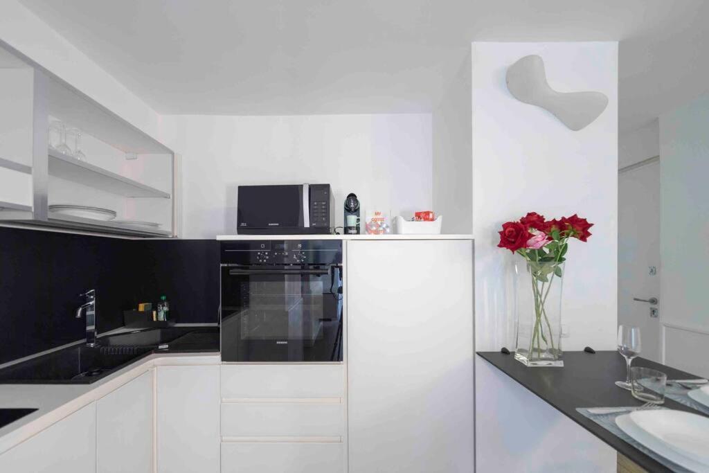 Apartment Piazza Di Spagna - Frezza *