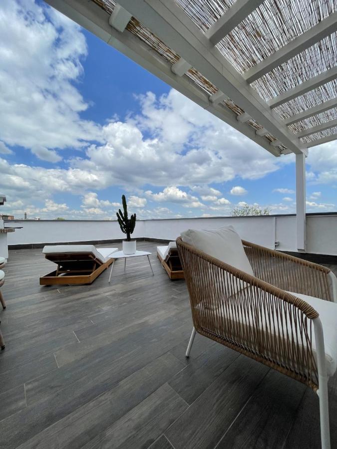 Ultra Stylish Modern Attic * Rome