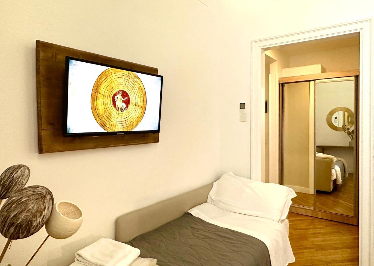 Couette-café Spagna Ave Rome
