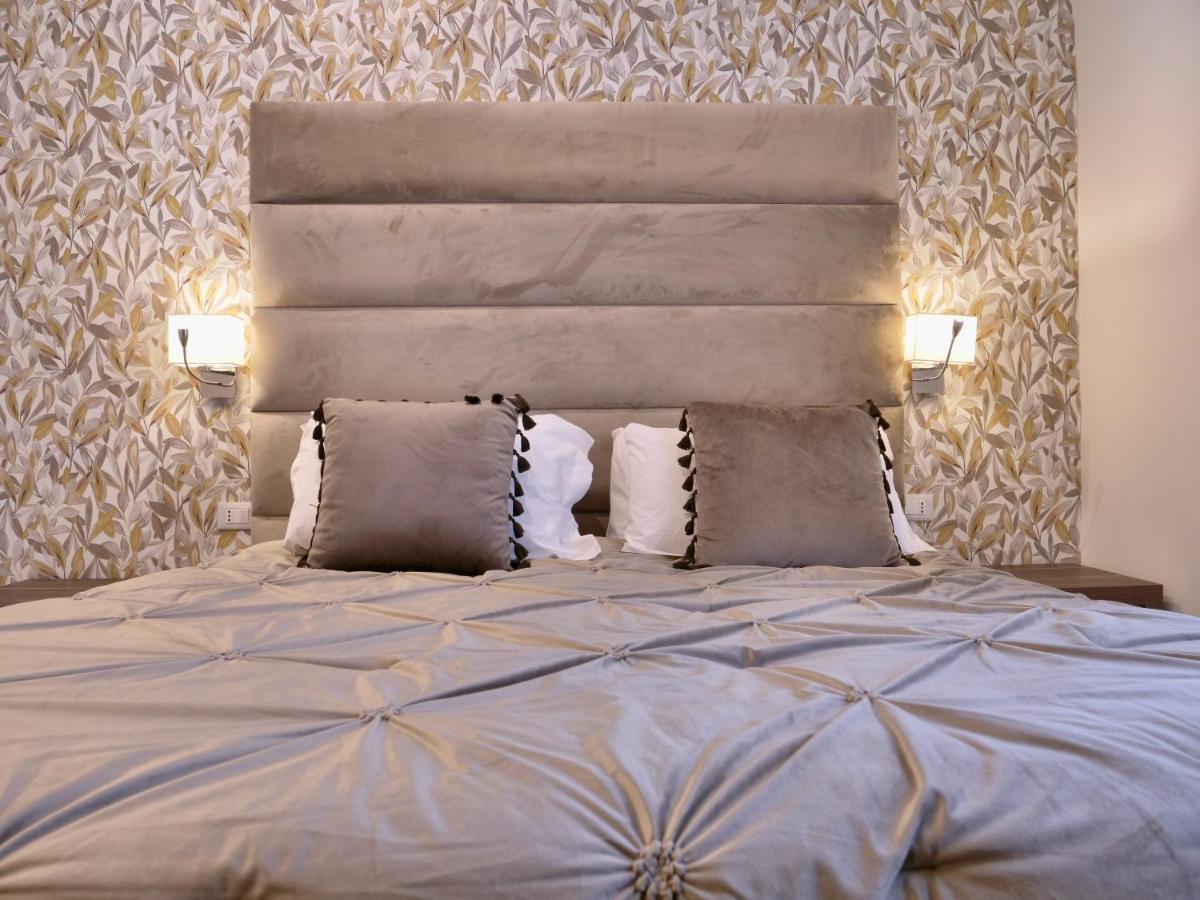 Helmirage Trevi Guest house *