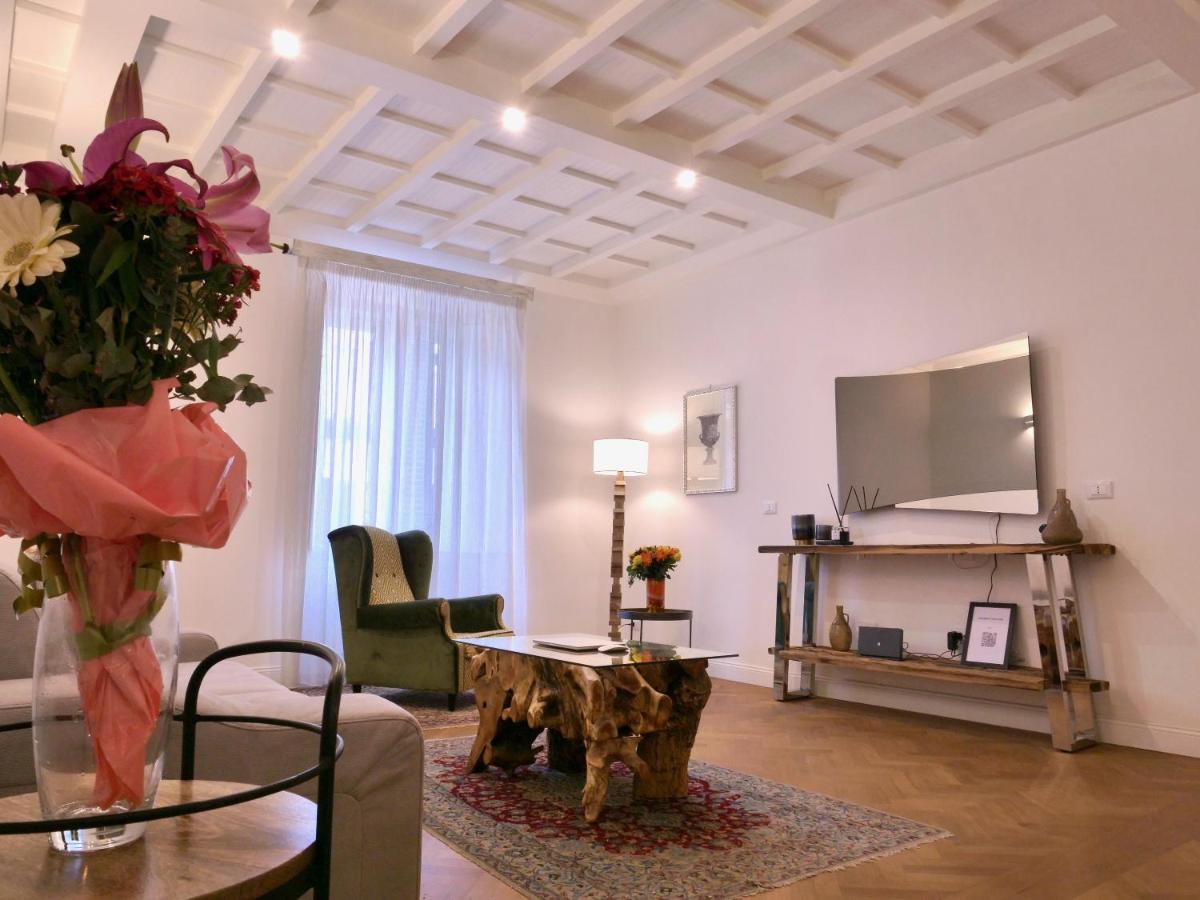 Helmirage Trevi Guest house