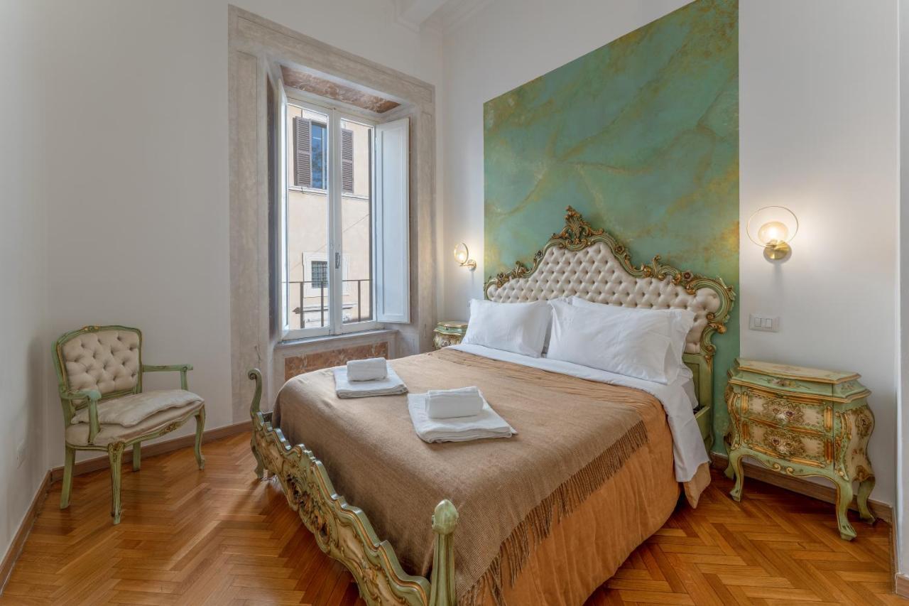 Palazzo Pamphili Lecca Di Guevara * Rome