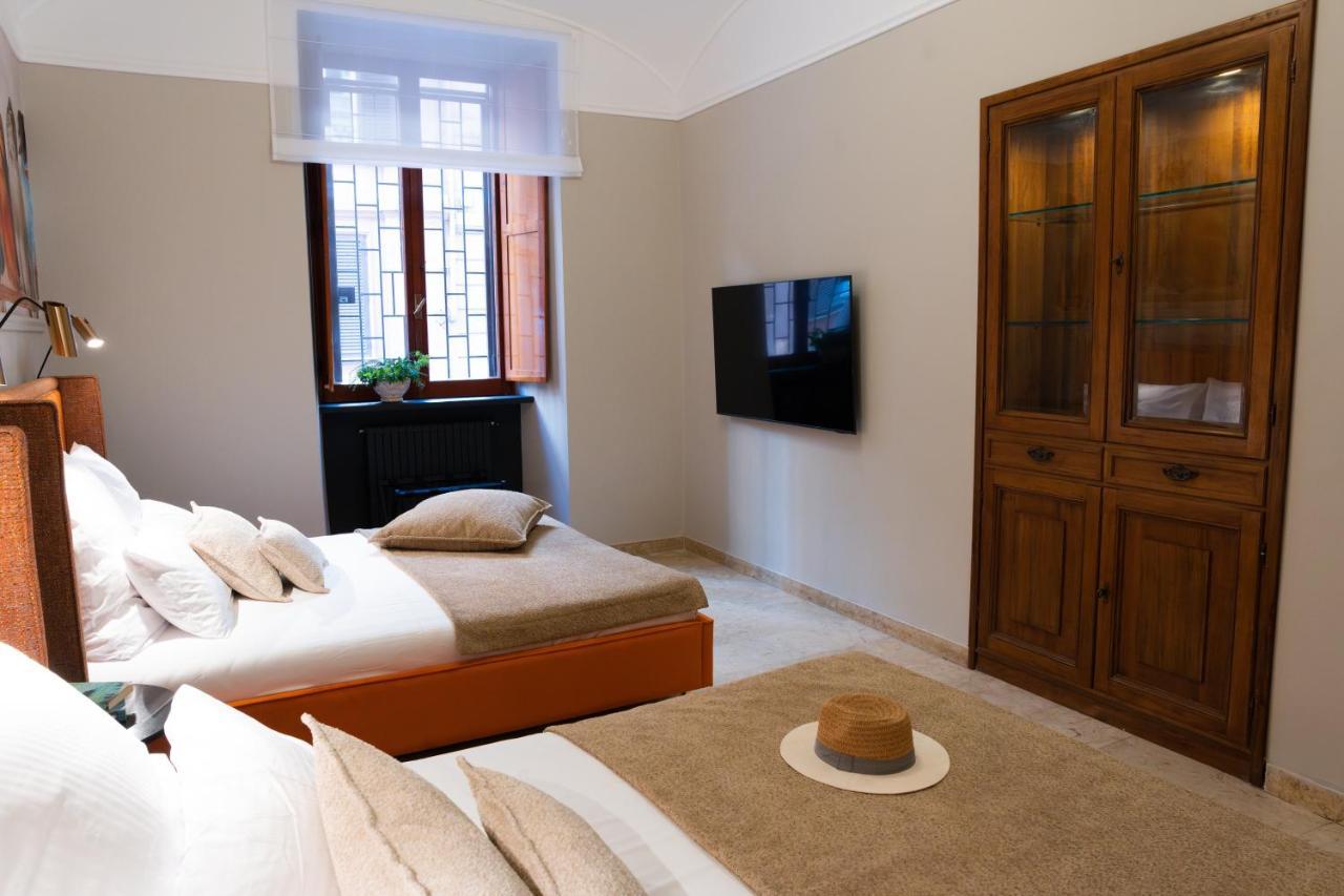 Apartment Center *