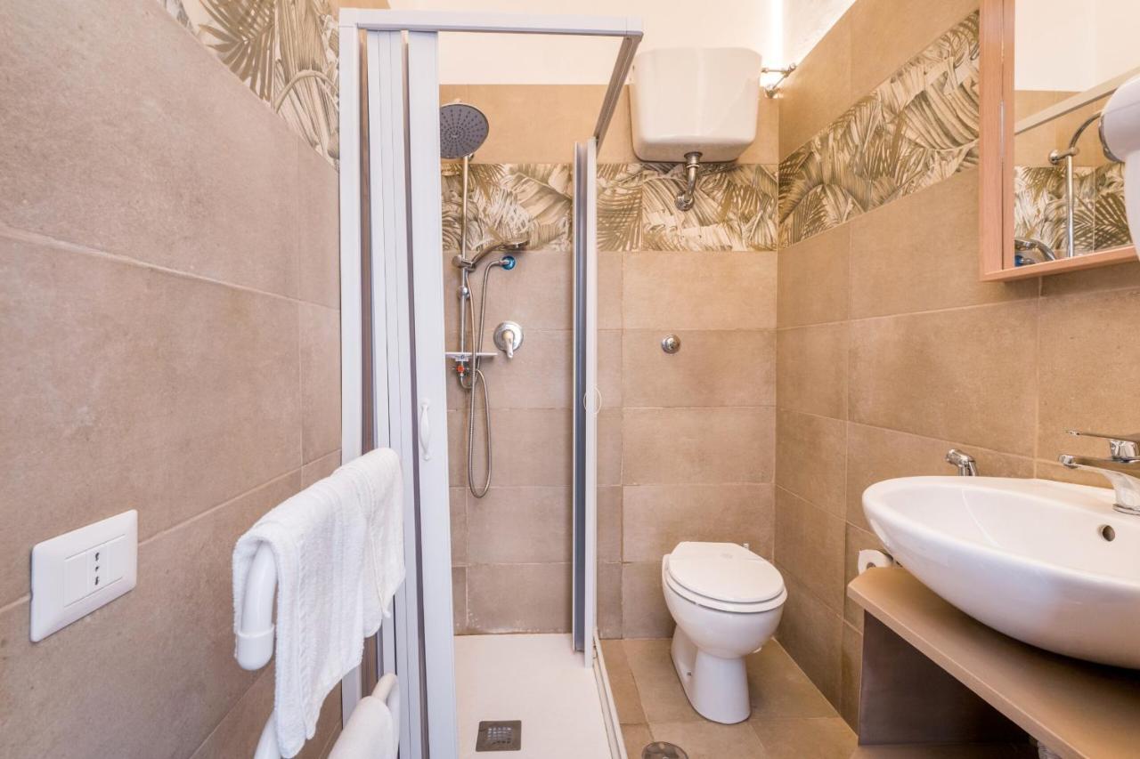 Guest house Piramide *
