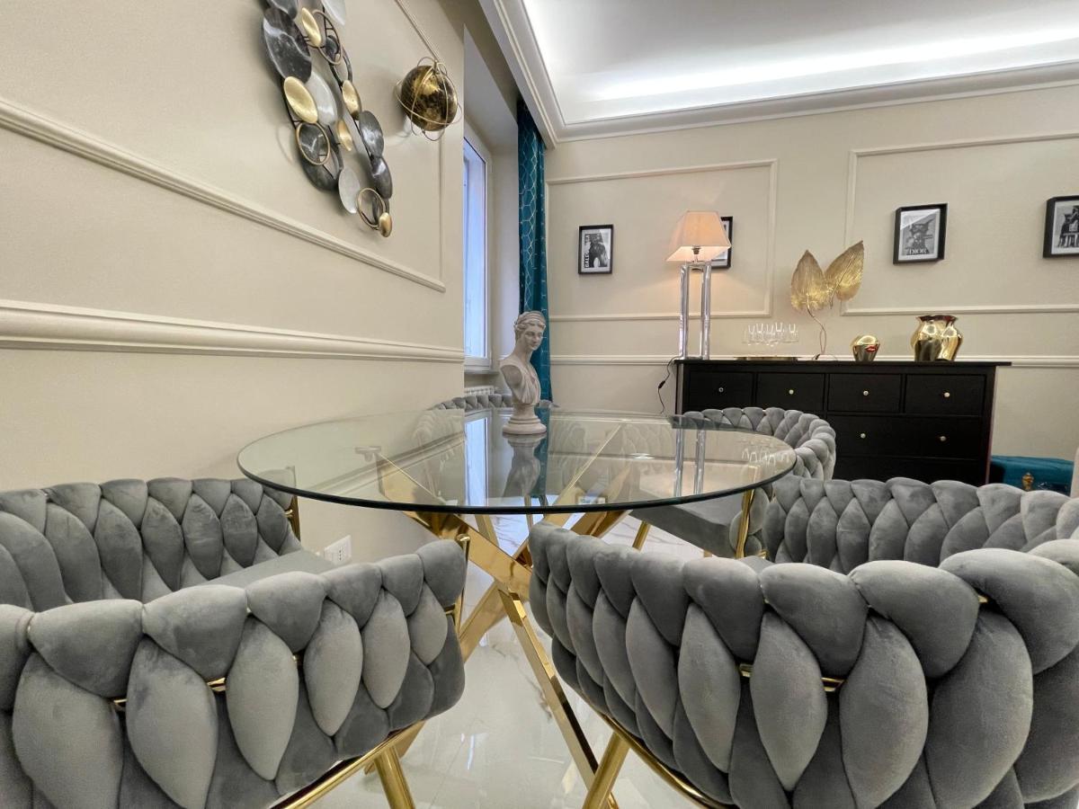 Spanish Steps Glamour & Sauna Luxury **** Appartement
