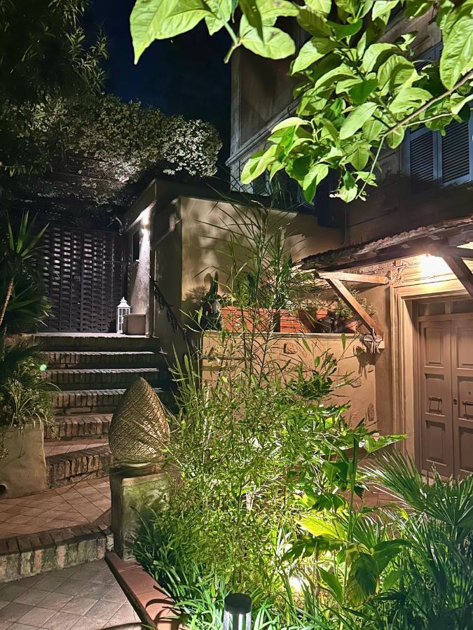 Vakantiehuis Isola Roger - Con Giardino A