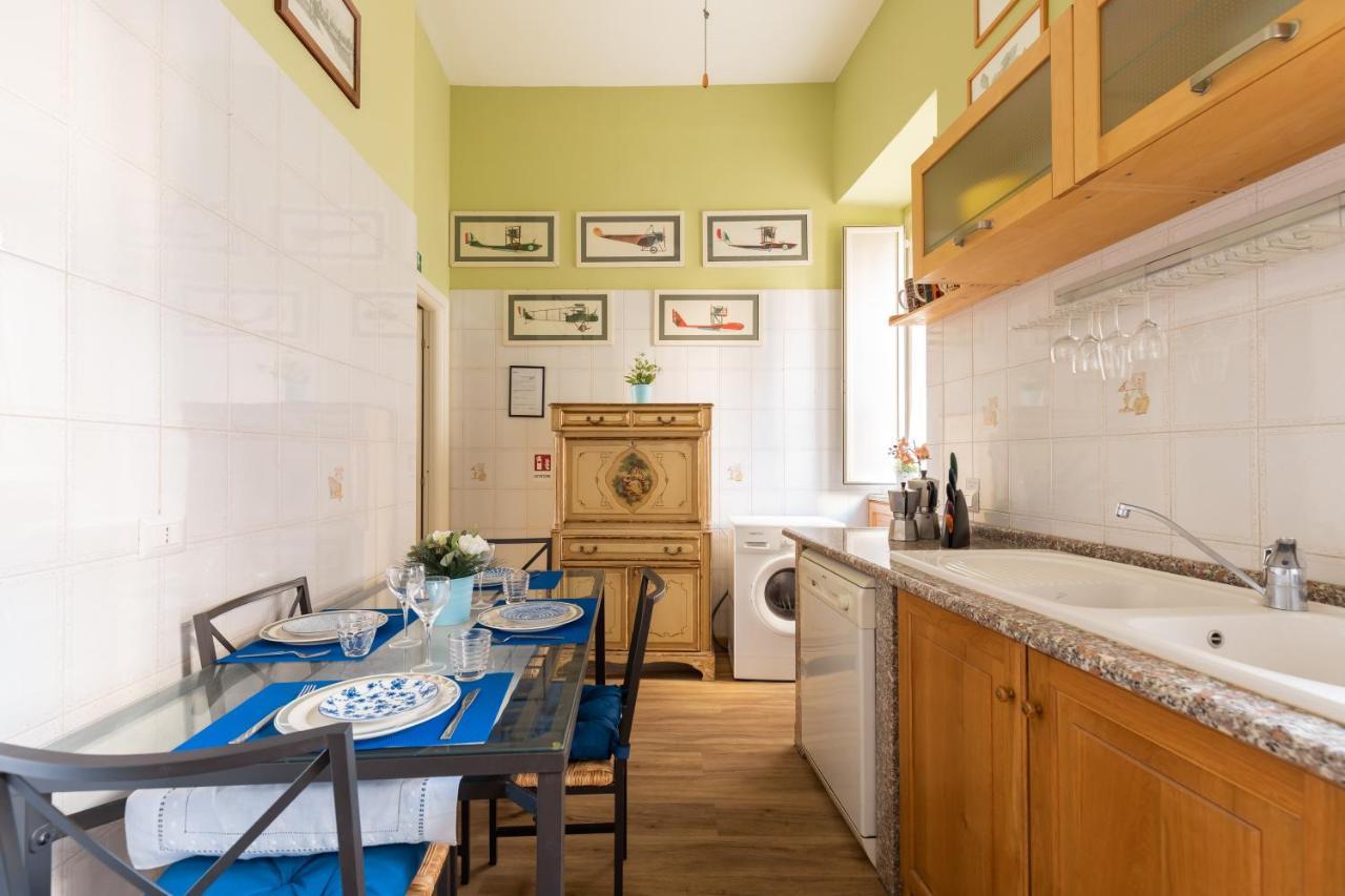 Cozy And Chic Near Campo De Fiori Apartamento *