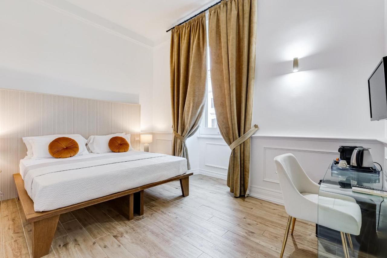 Monti Cavour Rome