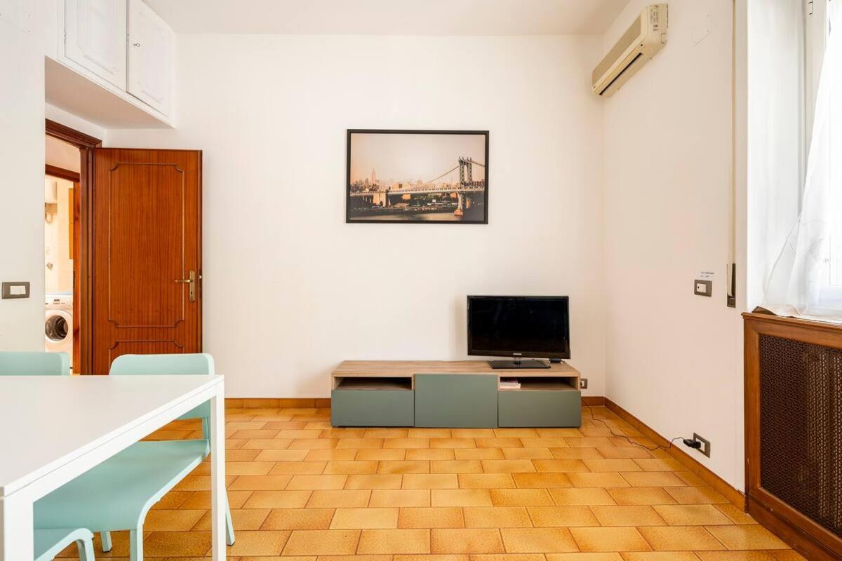44oz With Terrace In Monteverde Apartment Rome