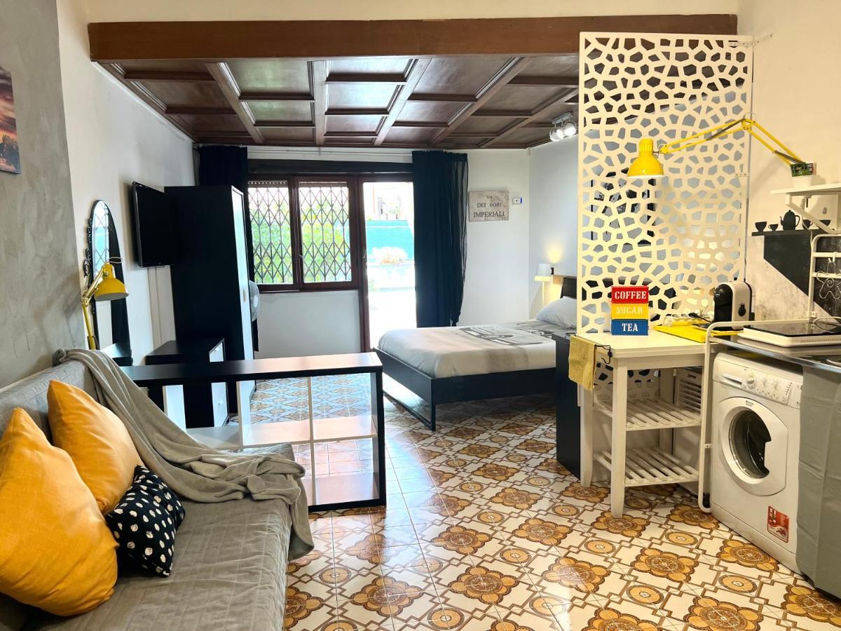 Aria Di Casa * Rome