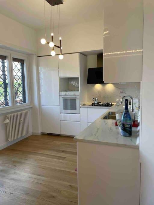 Apartment Monteverde Elegante E Moderno Rome