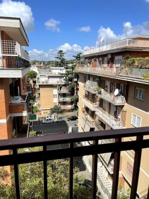 Apartment Monteverde Elegante E Moderno Rome