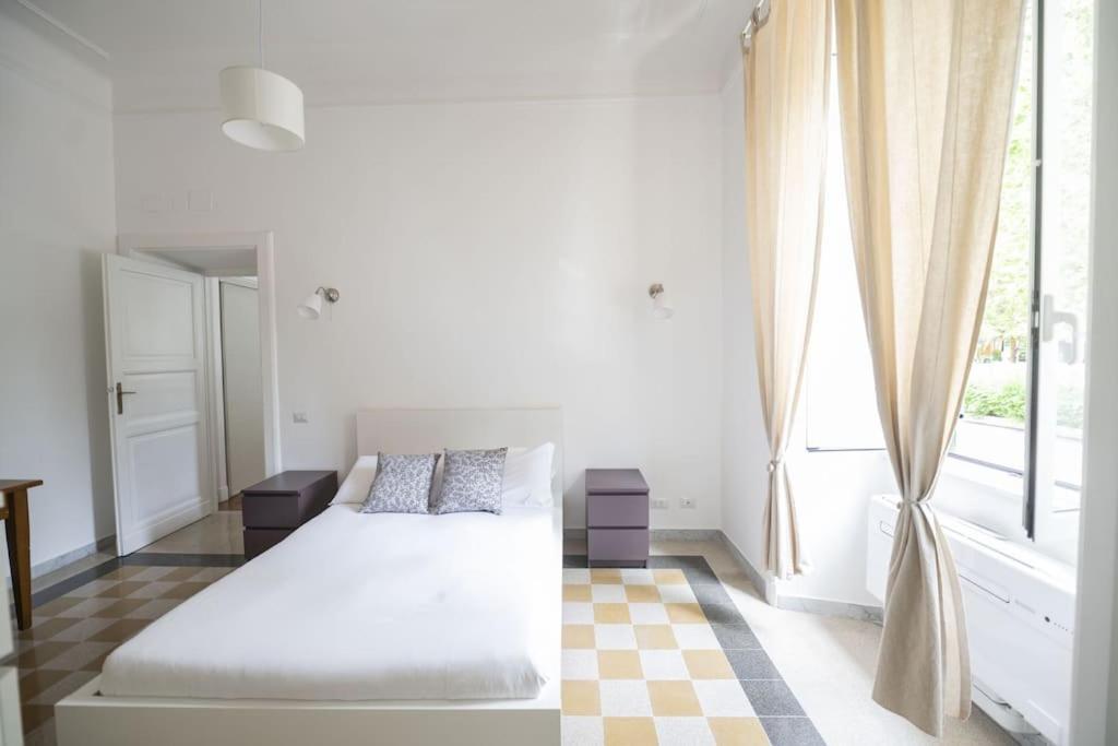 Lovely And New Near Termini Station Apartment Rome