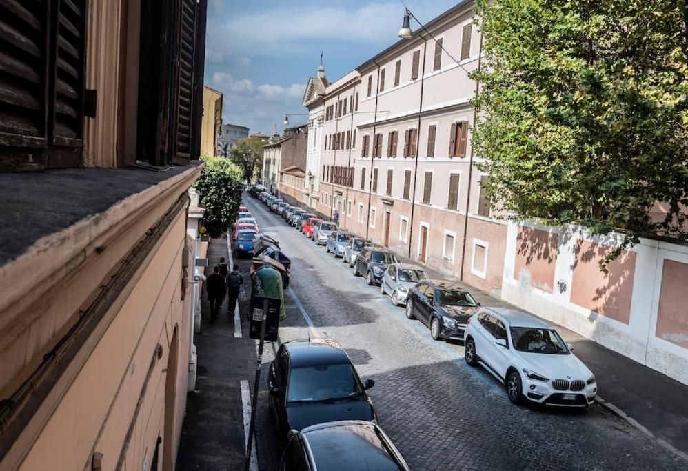 Colosseum 2br Elegance And Charm Apartment Rome