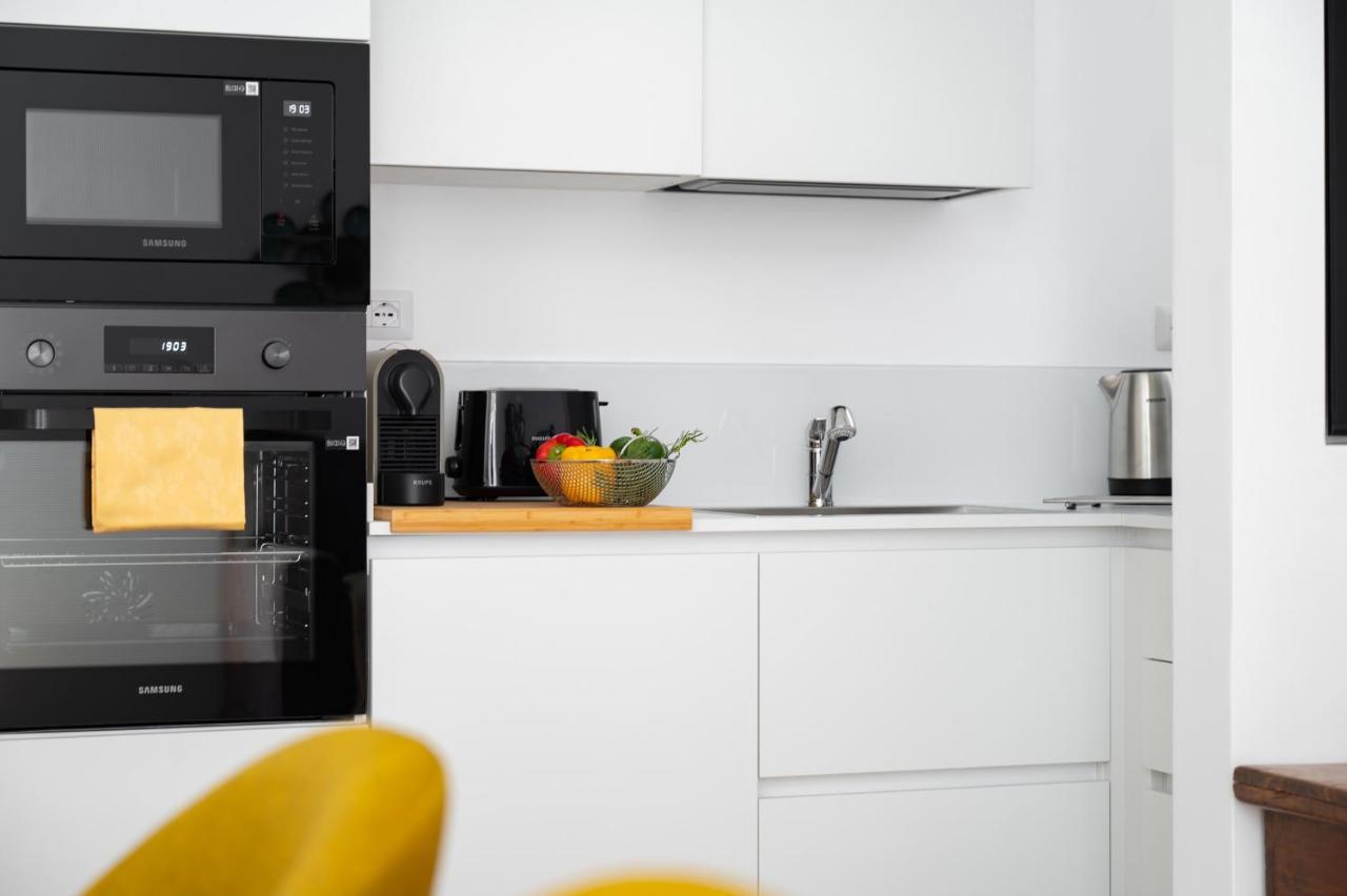 Iflat Wood And Marble Riverfront Appartement