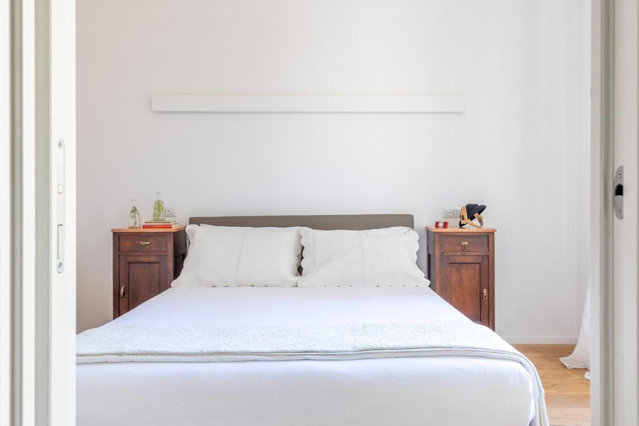 Iflat Wood And Marble Riverfront Appartement *