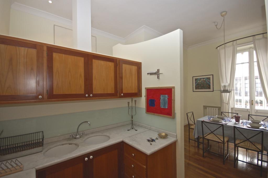 House And The City - Colosseum Apartment