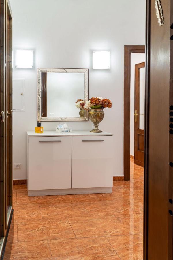 La Maison D'amelia Apartment *