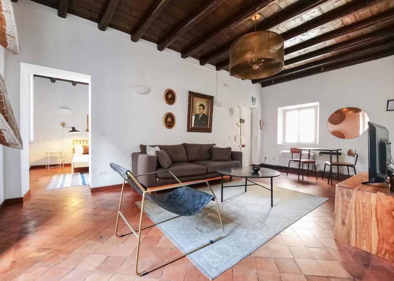 Cozy Flat Near Castel S. Angelo * Rome