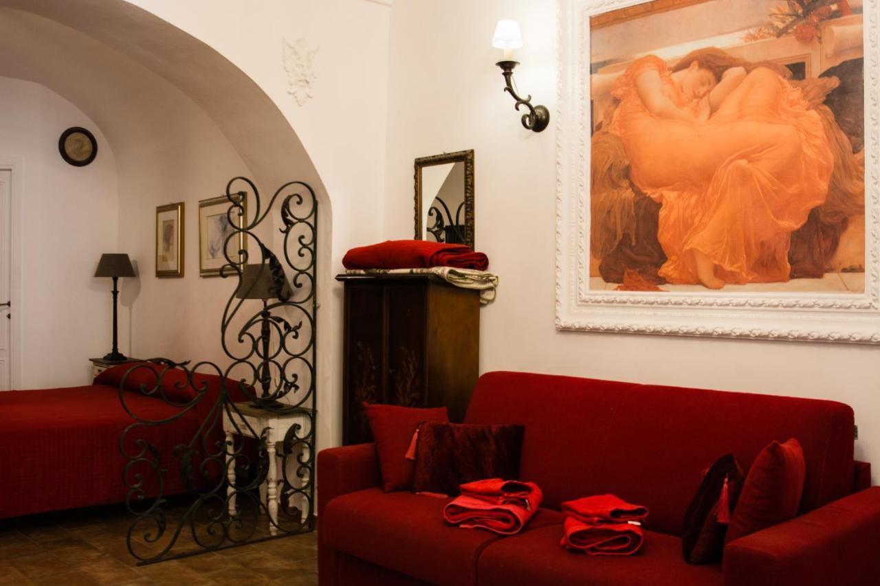 Grove House Rome