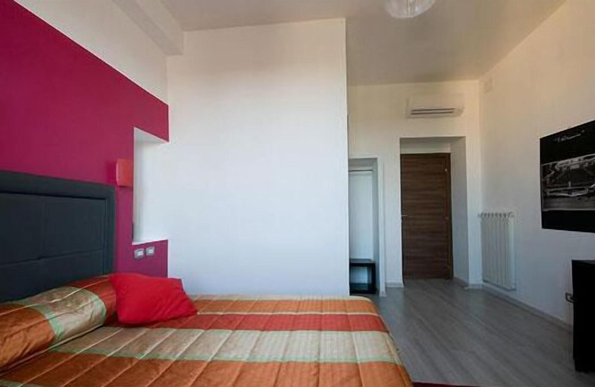 Hotel Mf 3*