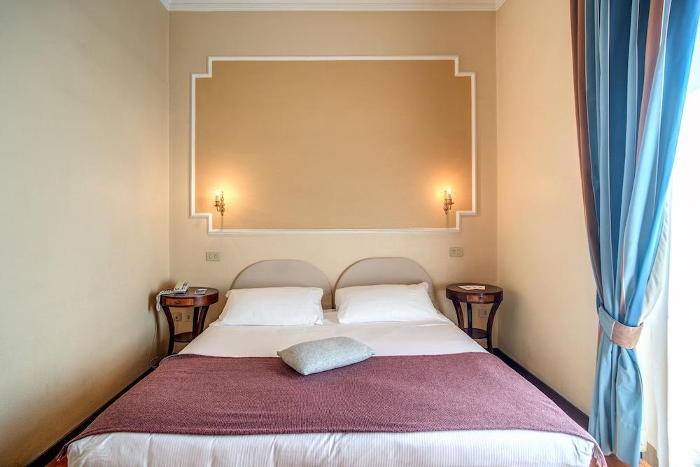 Hotel City Palazzo Dei Cardinali 3*
