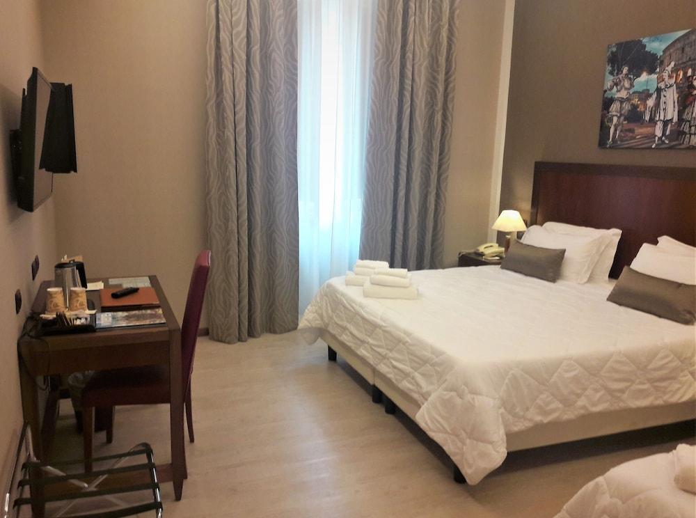 Genova Hotel