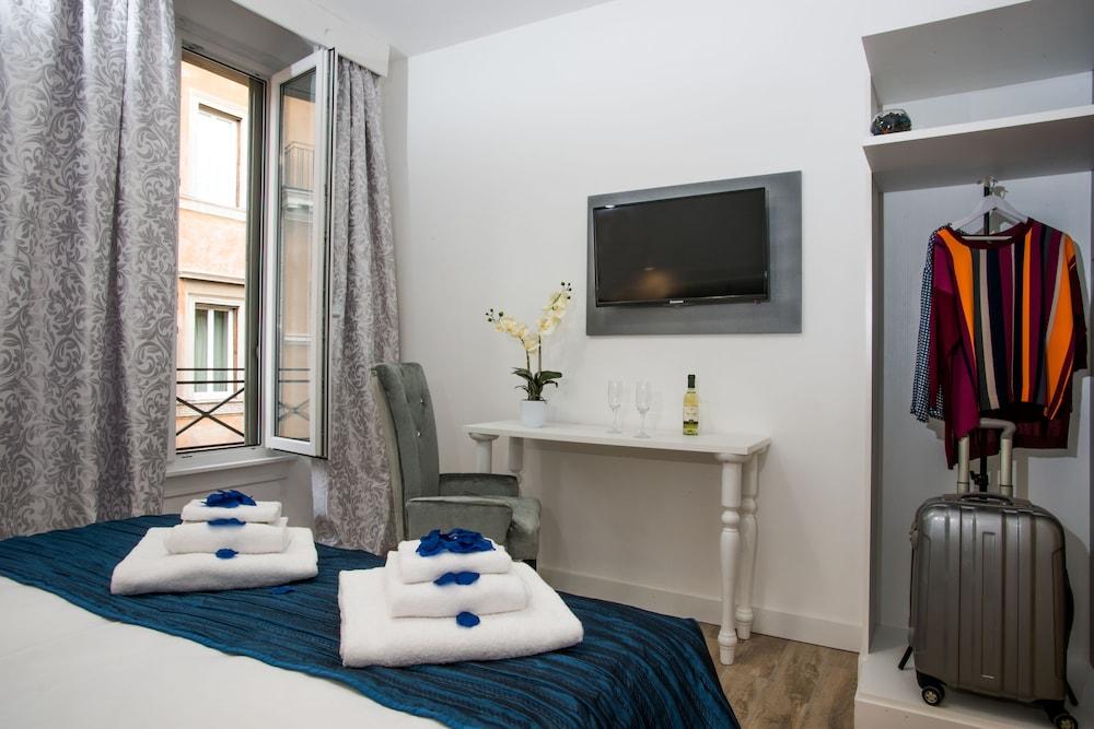 Spagna Ave Couette-café 3*