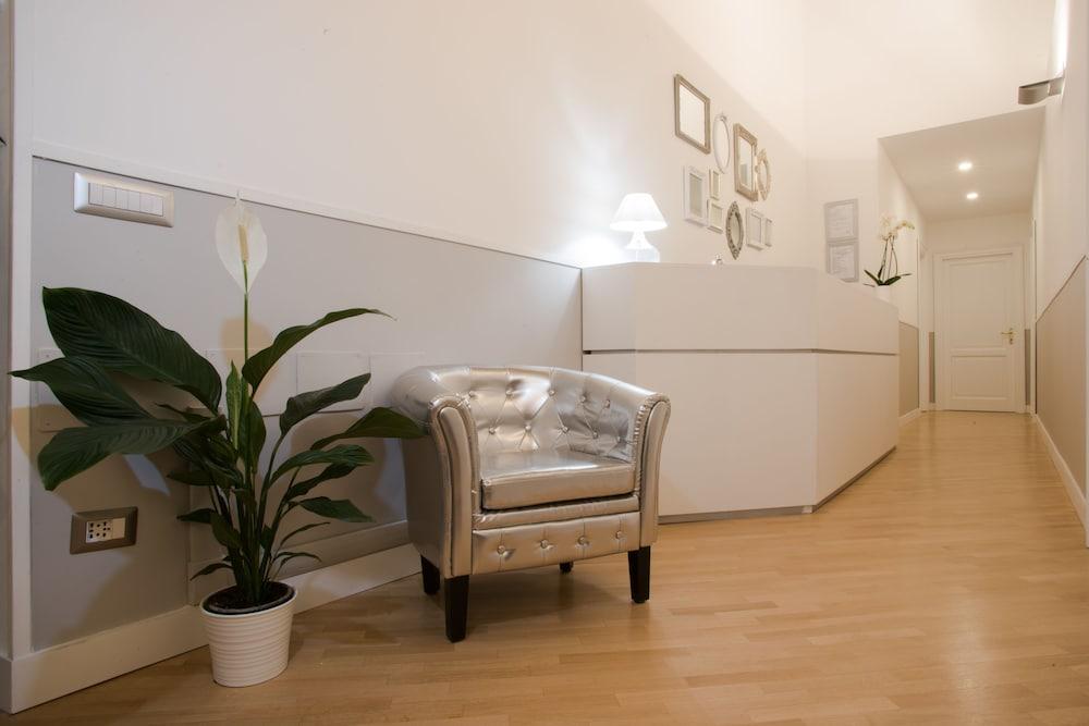 Couette-café Spagna Ave 3*