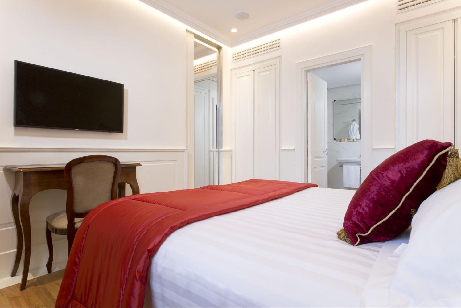 Degli Artisti Hotel