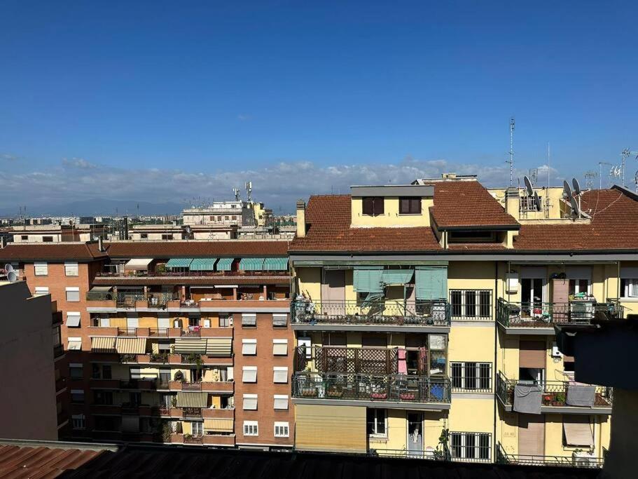 Casetta Ginevra - Close To Metro C Apartment *