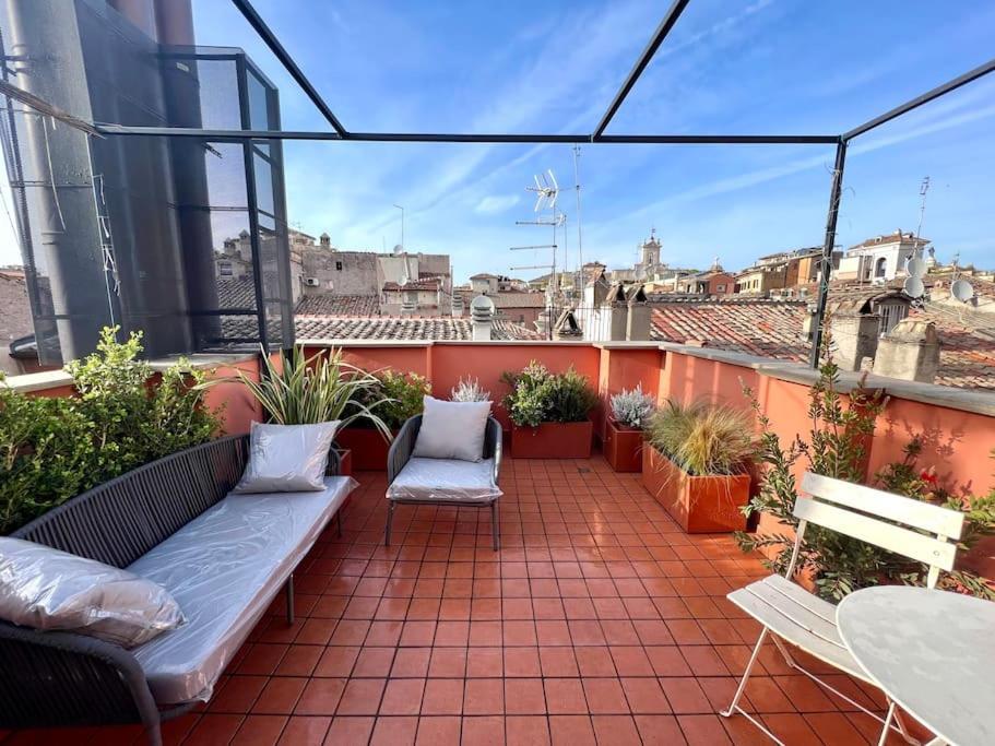 New! Uptown Terraces Apartamento