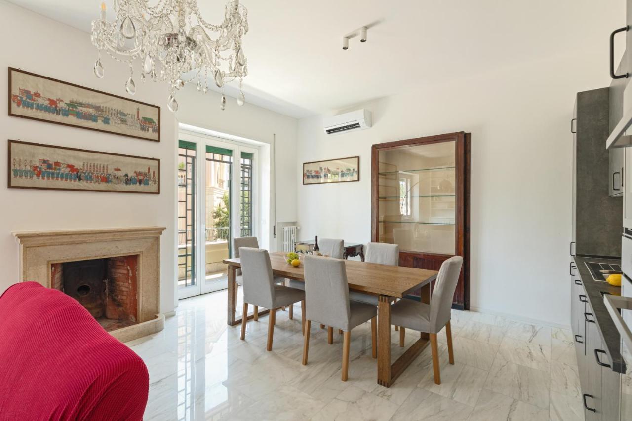 Bright And Spacious Family In Parioli Apartment Rome