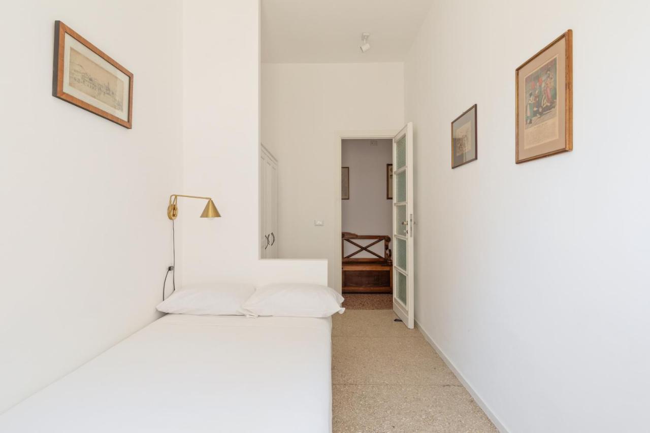 Apartment Bright And Spacious Family In Parioli Rome