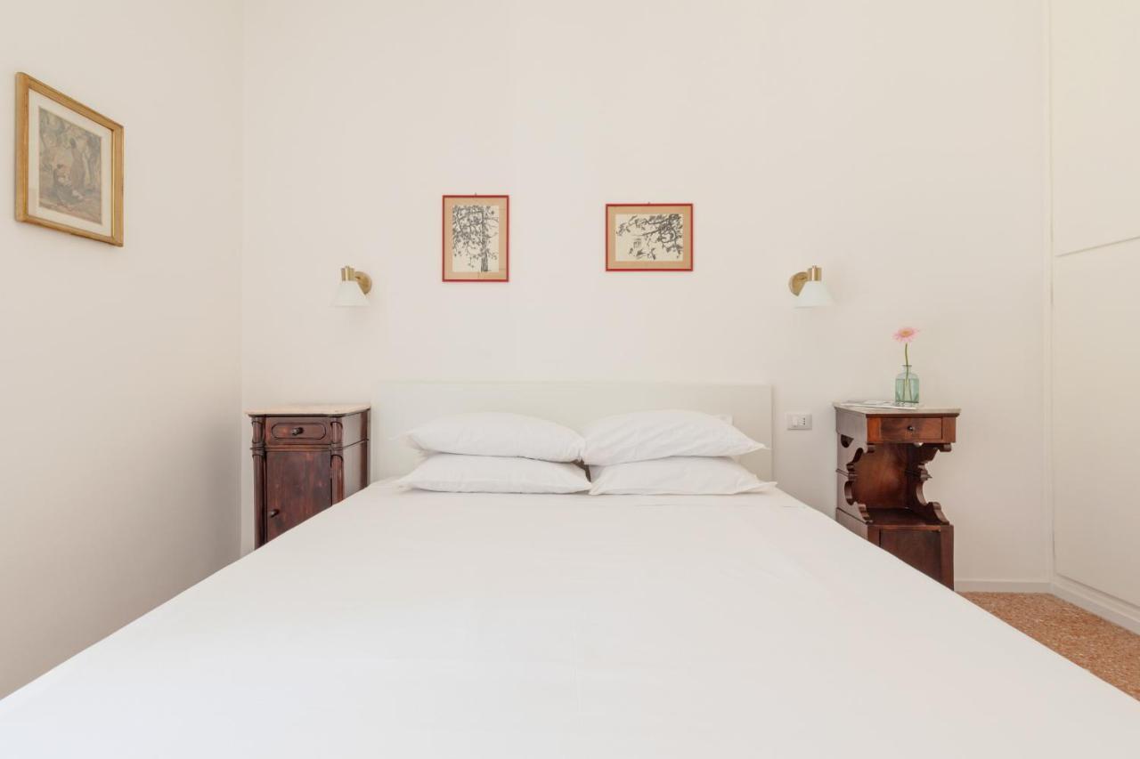 Bright And Spacious Family In Parioli * Rome