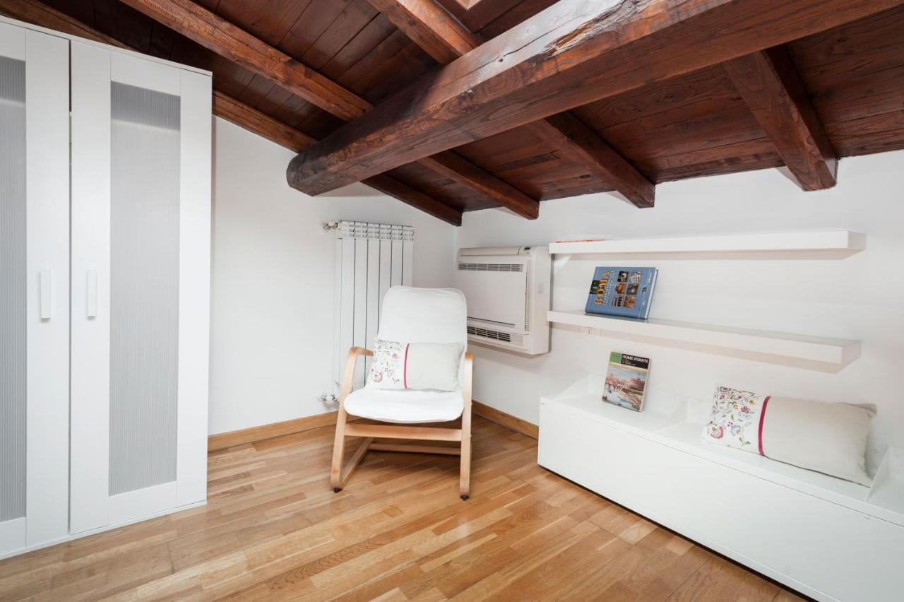 Apartment Charming Patio House In San Lorenzo