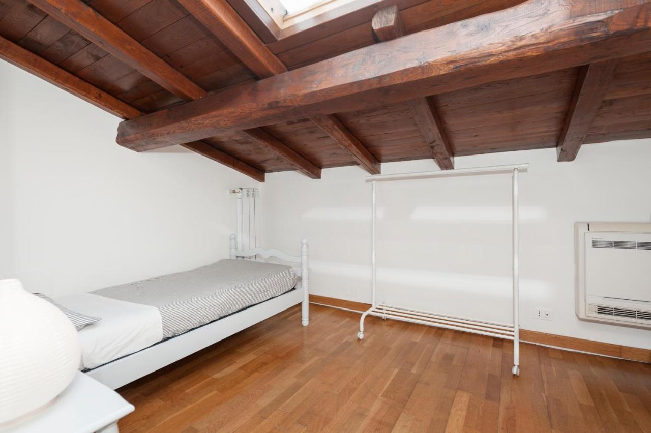 Charming Patio House In San Lorenzo * Rome