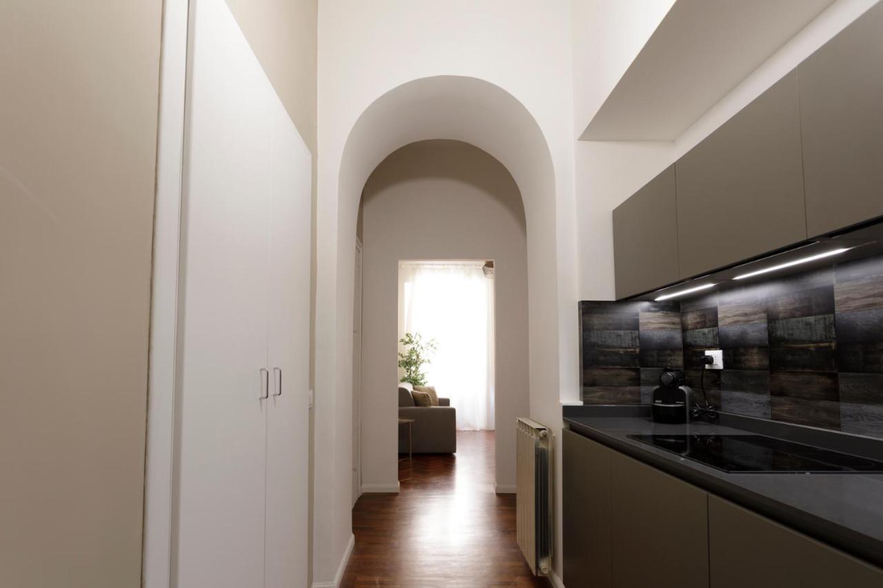 Appartement Domus Flavia Close To Colosseum