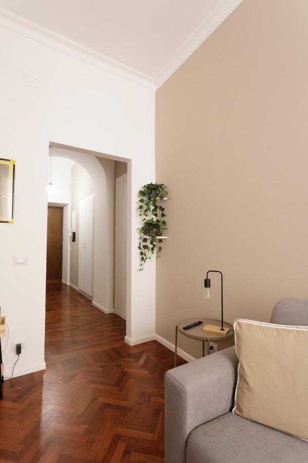 Appartement Domus Flavia Close To Colosseum *