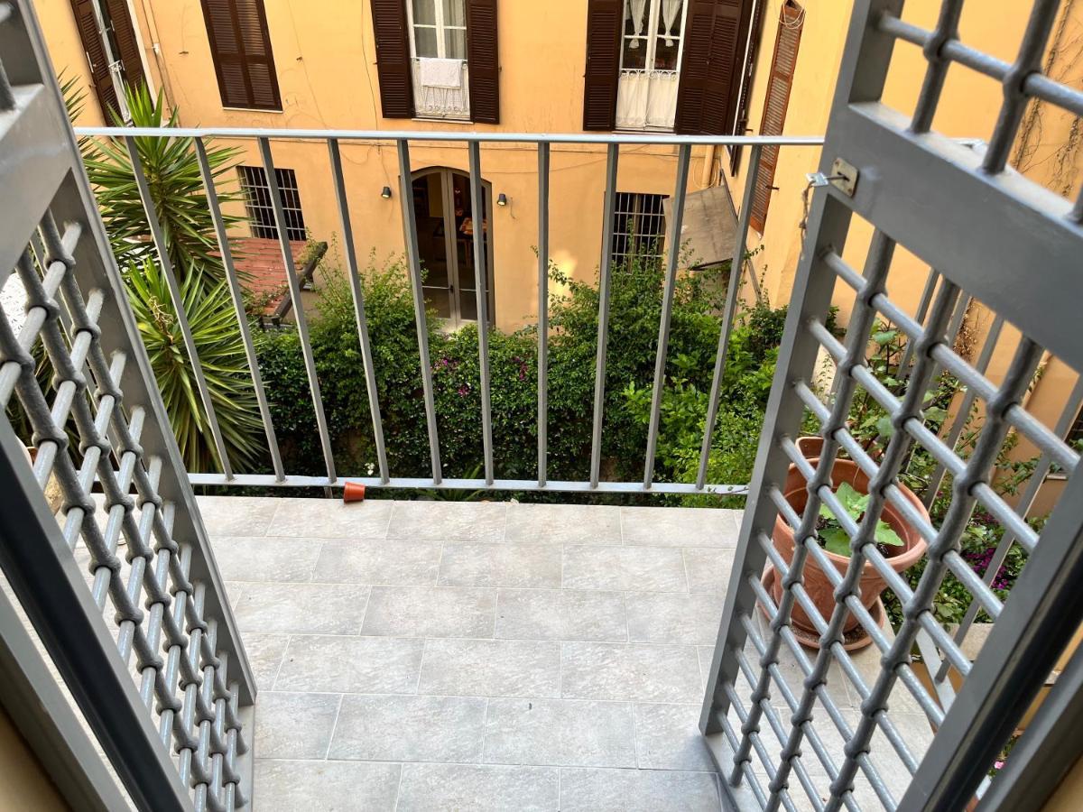 Love Nest In The Heart Of Apartment