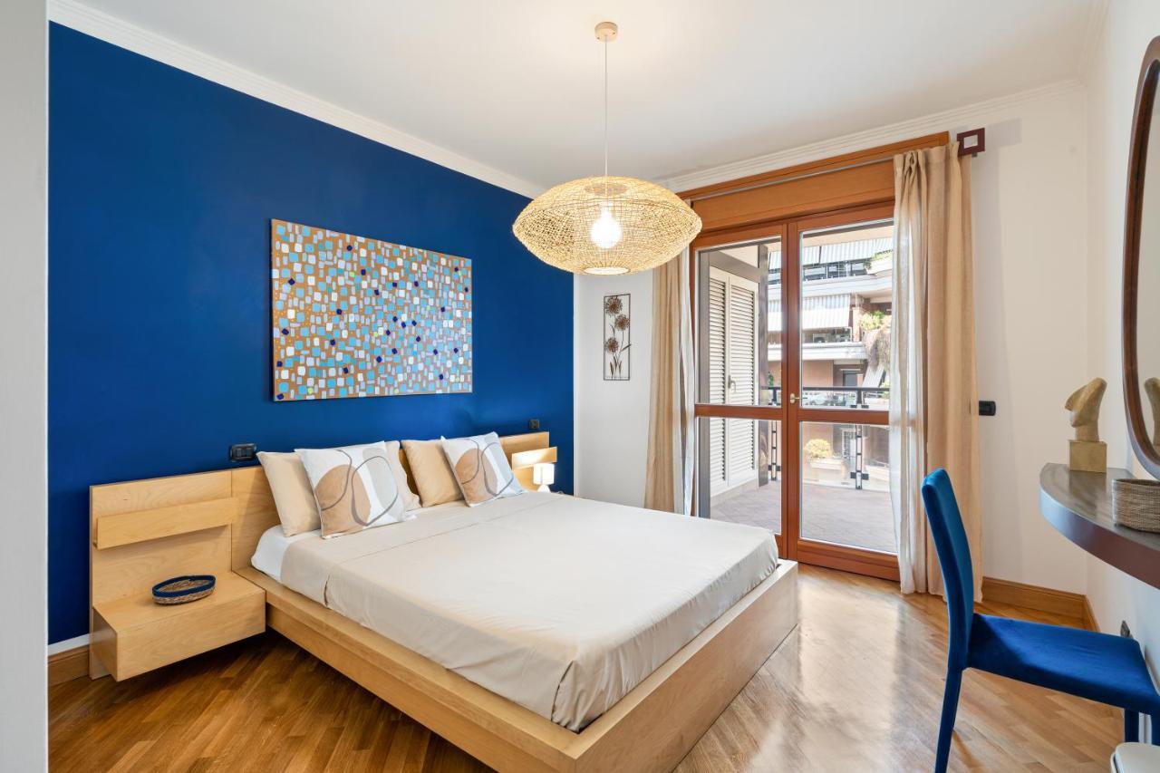 Amsterdam Design + Posto Auto Apartment Rome