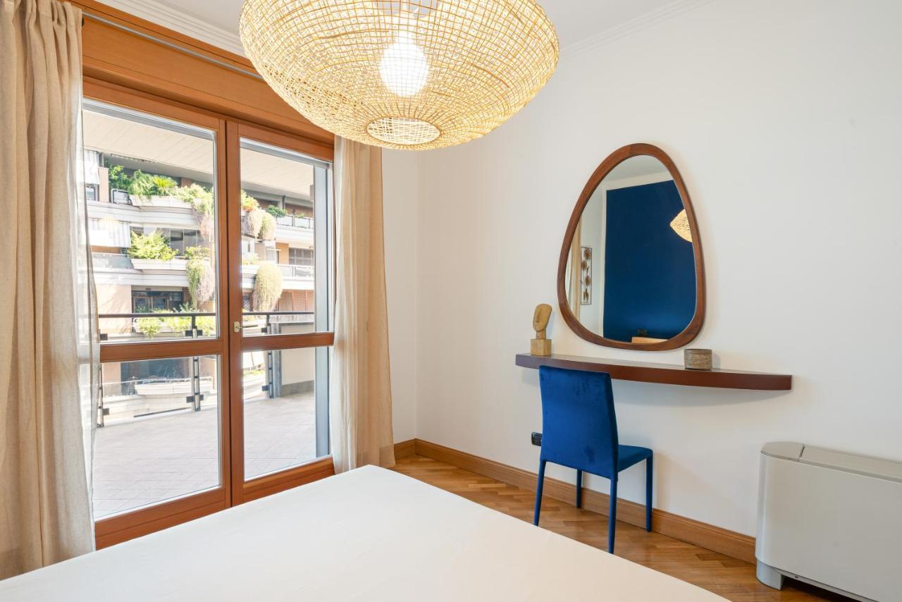 Apartment Amsterdam Design + Posto Auto Rome