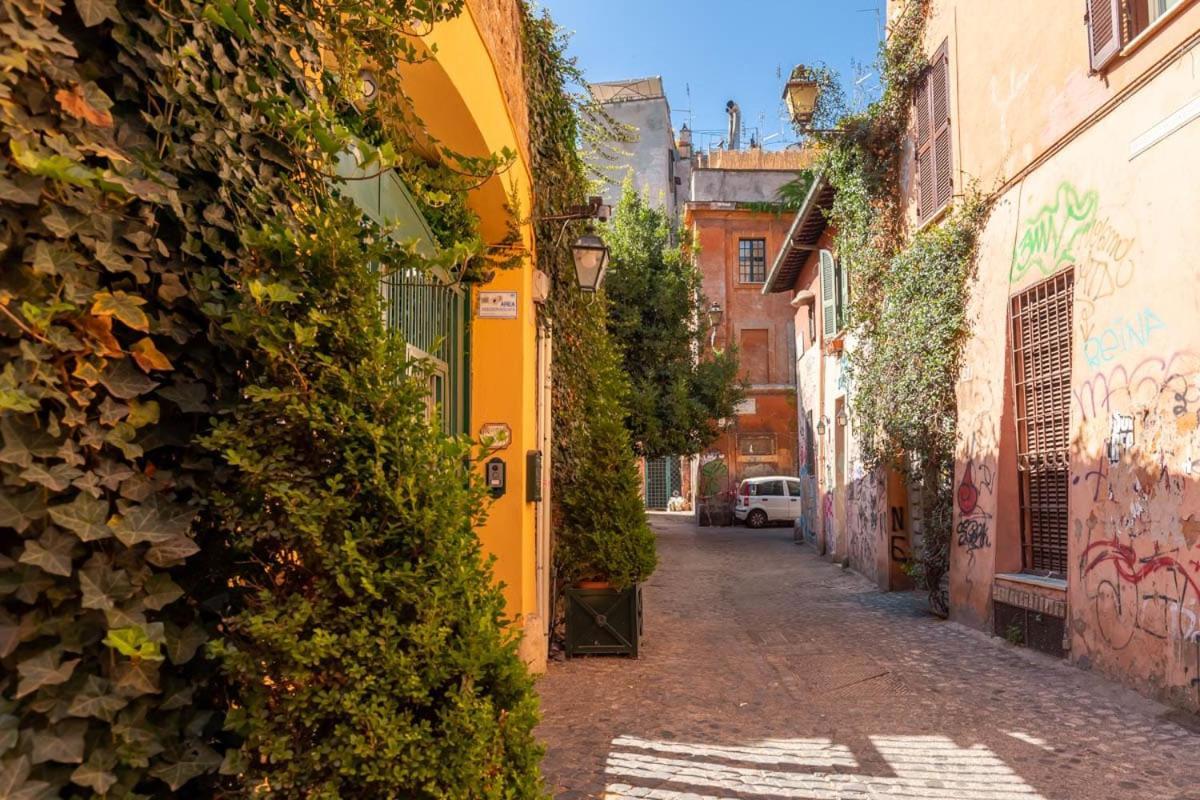 Piede Charming Rome